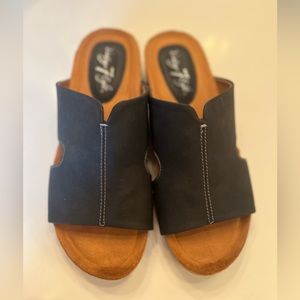 Vintage 7 Eight Slides, worn once